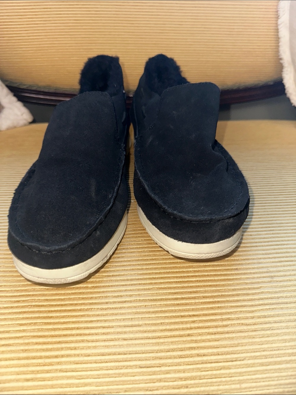 Sperry Black Suede Slip-On Fur Lined Sneakers